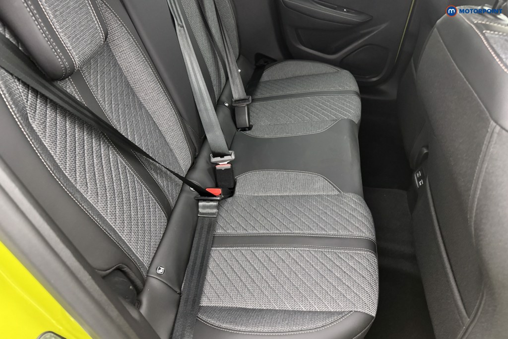 Peugeot 208 Allure Automatic Petrol-Electric Hybrid Hatchback - Stock Number (1559357) - 4th supplementary image