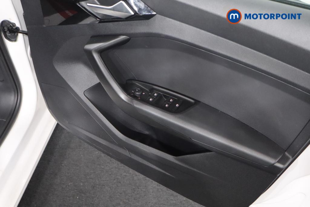 Audi A1 Technik Manual Petrol Hatchback - Stock Number (1559667) - 8th supplementary image