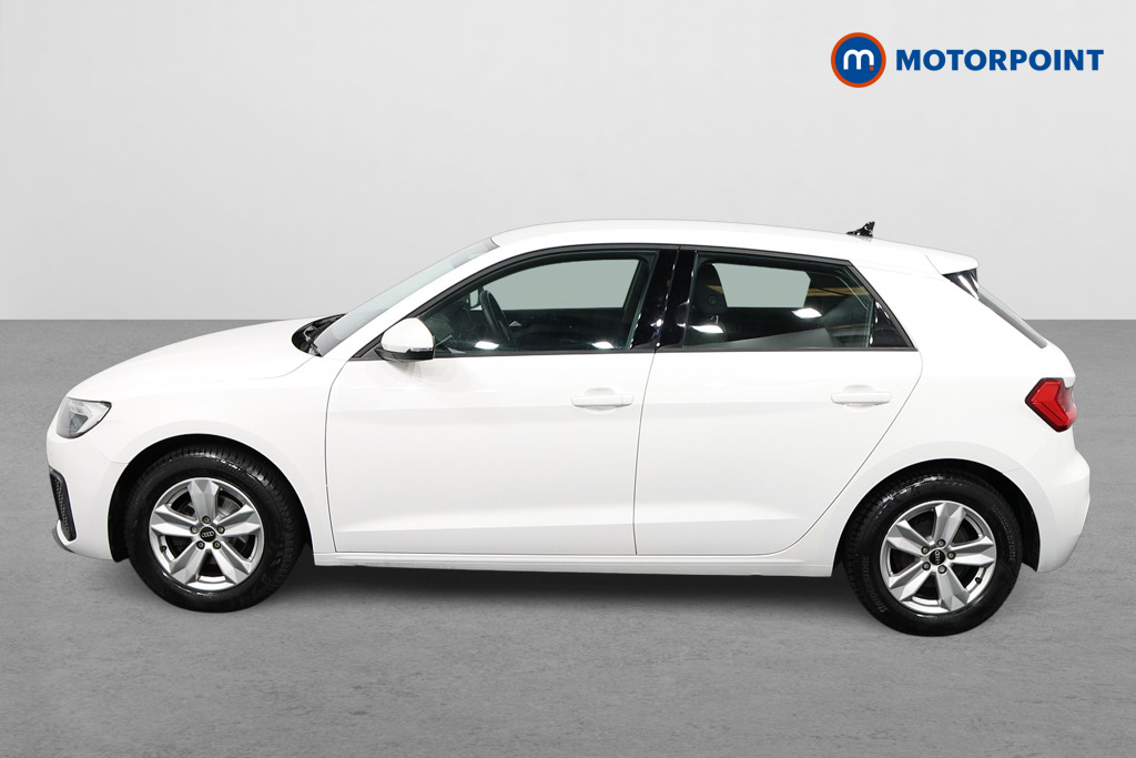 Audi A1 Technik Manual Petrol Hatchback - Stock Number (1559667) - Passenger side