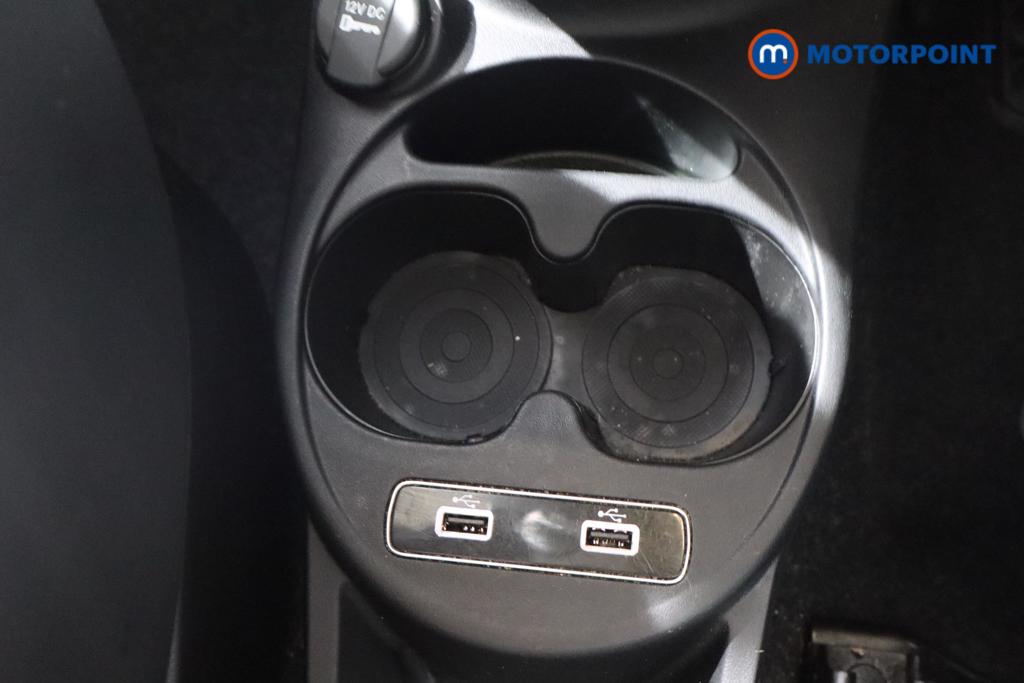 Fiat 500 Dolcevita Manual Petrol-Electric Hybrid Hatchback - Stock Number (1559924) - 10th supplementary image