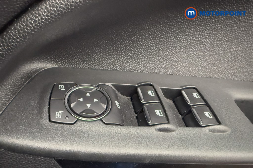 Ford Ecosport Active Manual Petrol SUV - Stock Number (1559975) - 17th supplementary image