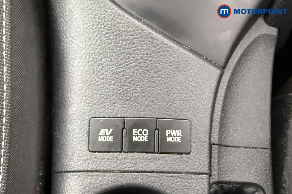 Toyota Auris Icon Tech Automatic Petrol-Electric Hybrid Hatchback - Stock Number (1560732) - 13th supplementary image