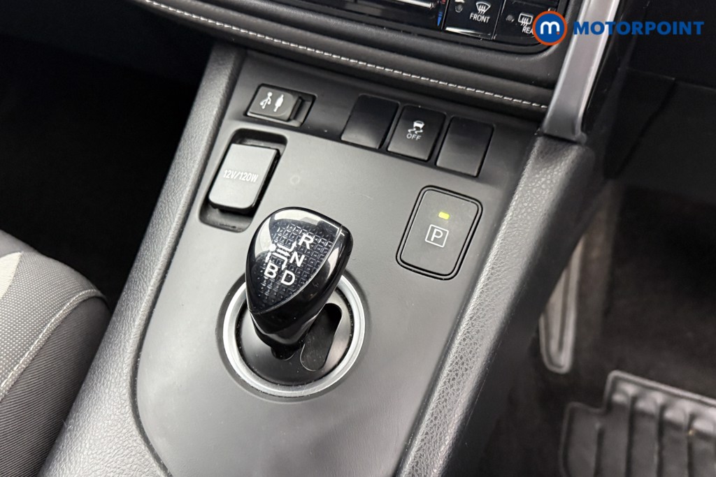 Toyota Auris Icon Tech Automatic Petrol-Electric Hybrid Hatchback - Stock Number (1560732) - 14th supplementary image