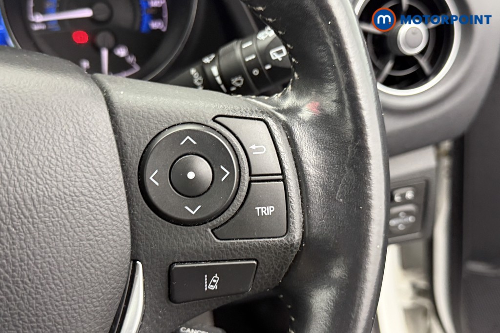 Toyota Auris Icon Tech Automatic Petrol-Electric Hybrid Hatchback - Stock Number (1560732) - 16th supplementary image