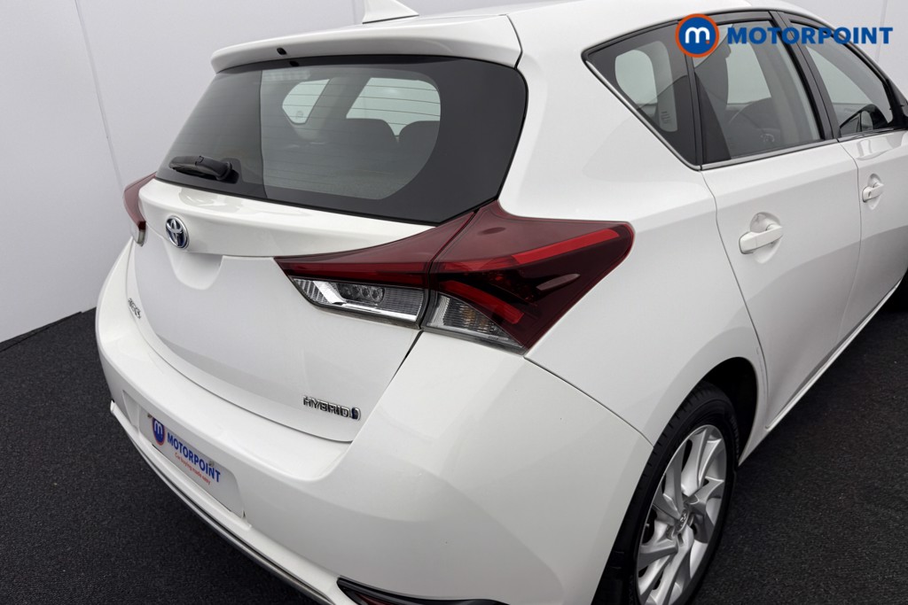 Toyota Auris Icon Tech Automatic Petrol-Electric Hybrid Hatchback - Stock Number (1560732) - 28th supplementary image