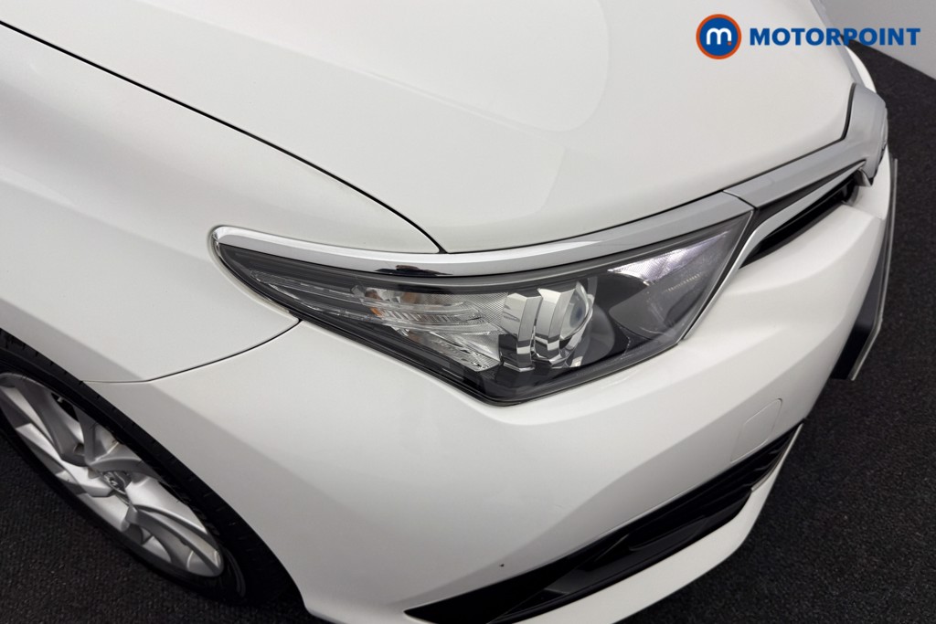 Toyota Auris Icon Tech Automatic Petrol-Electric Hybrid Hatchback - Stock Number (1560732) - 29th supplementary image