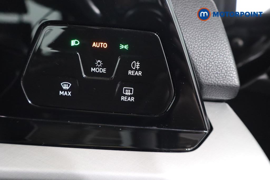 Volkswagen Golf Life Manual Petrol Hatchback - Stock Number (1560908) - 13th supplementary image