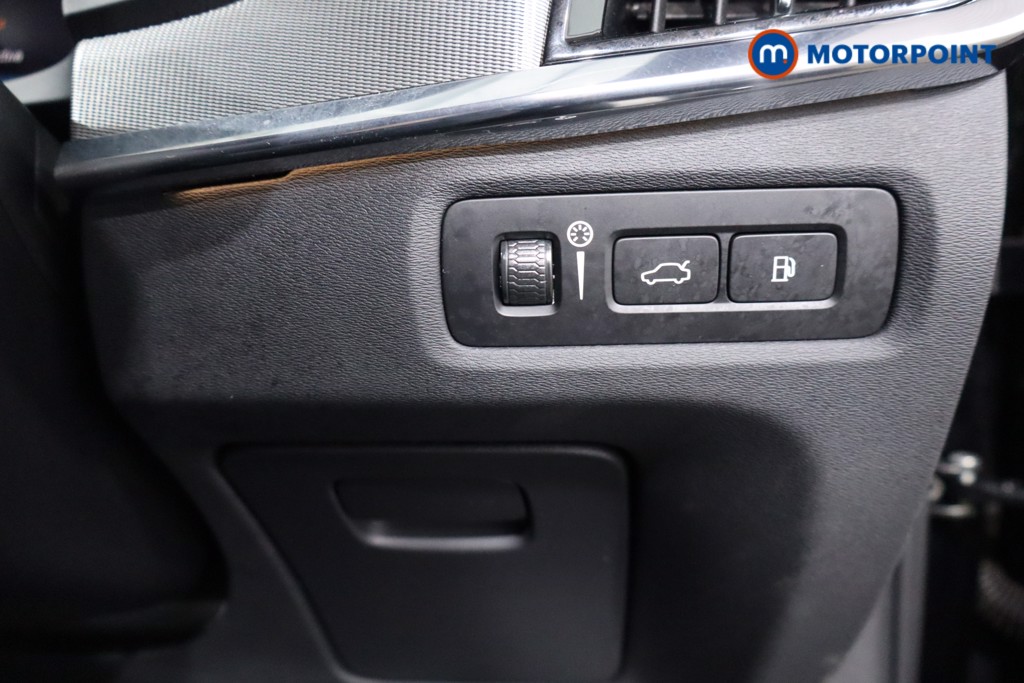 Volvo V90 R Design Automatic Petrol Plug-In Hybrid Estate - Stock Number (1561044) - 17th supplementary image