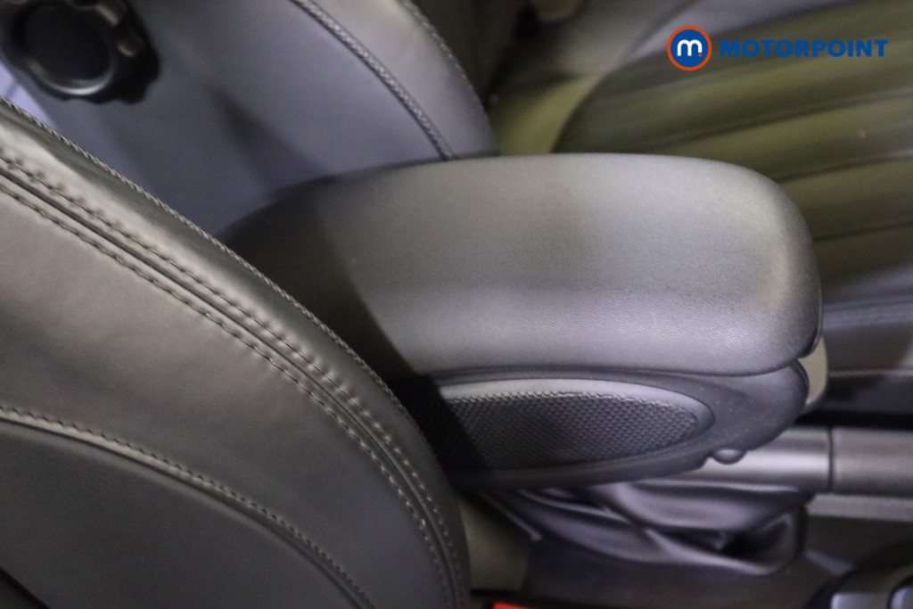 Mini Hatchback Cooper Exclusive Manual Petrol Hatchback - Stock Number (1561085) - 25th supplementary image