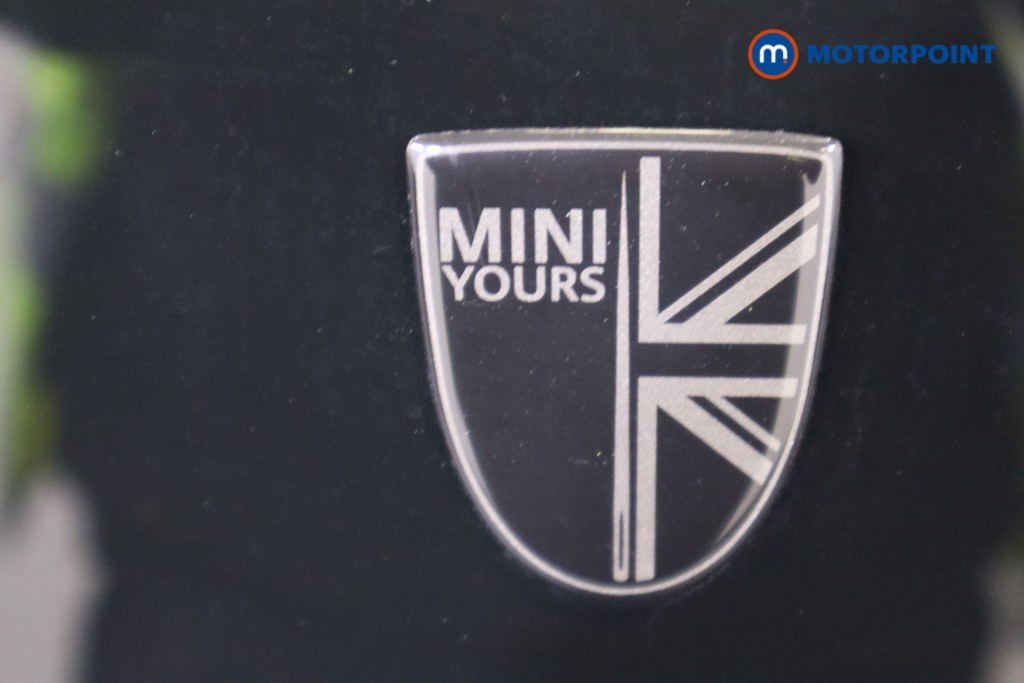 Mini Hatchback Cooper Exclusive Manual Petrol Hatchback - Stock Number (1561085) - 31st supplementary image