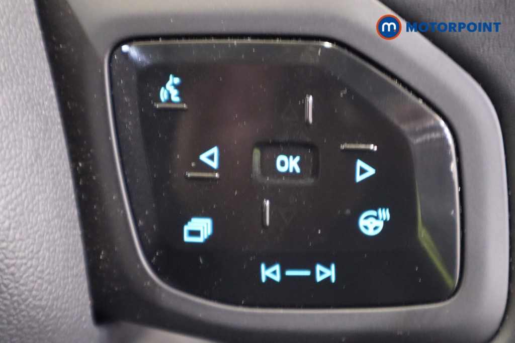 Ford Explorer Select Automatic Electric SUV - Stock Number (1561356) - 16th supplementary image