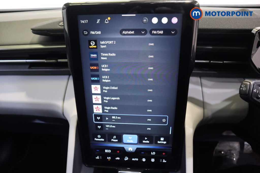 Ford Explorer Select Automatic Electric SUV - Stock Number (1561356) - 18th supplementary image