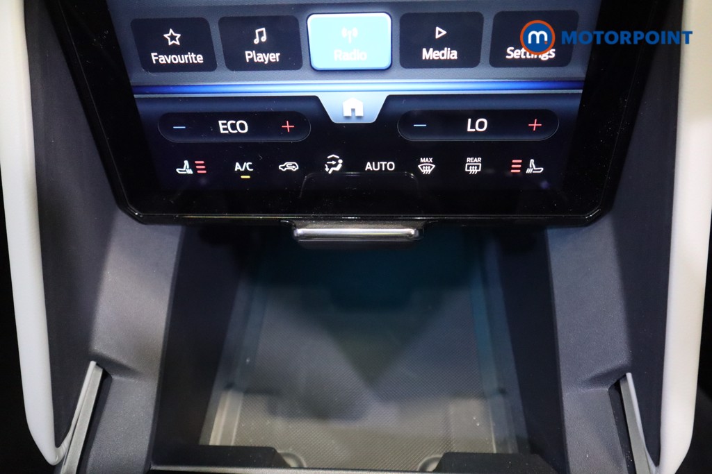 Ford Explorer Select Automatic Electric SUV - Stock Number (1561356) - 19th supplementary image