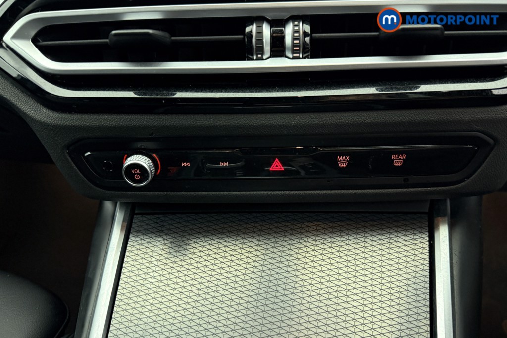 BMW 3 Series M Sport Automatic Petrol Plug-In Hybrid Saloon - Stock Number (1561738) - 10th supplementary image