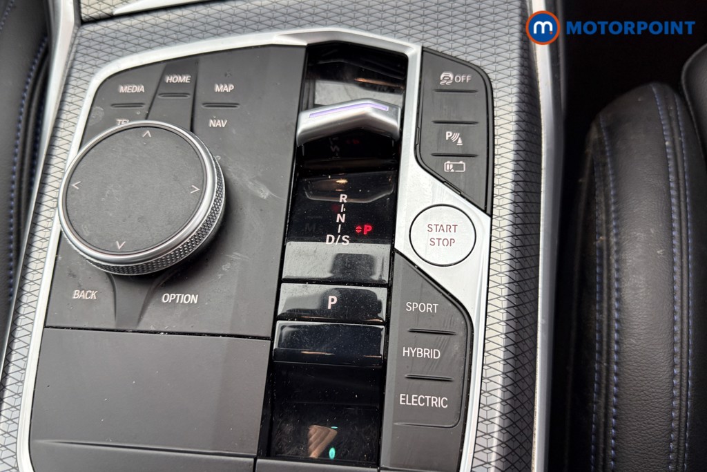 BMW 3 Series M Sport Automatic Petrol Plug-In Hybrid Saloon - Stock Number (1561738) - 11th supplementary image