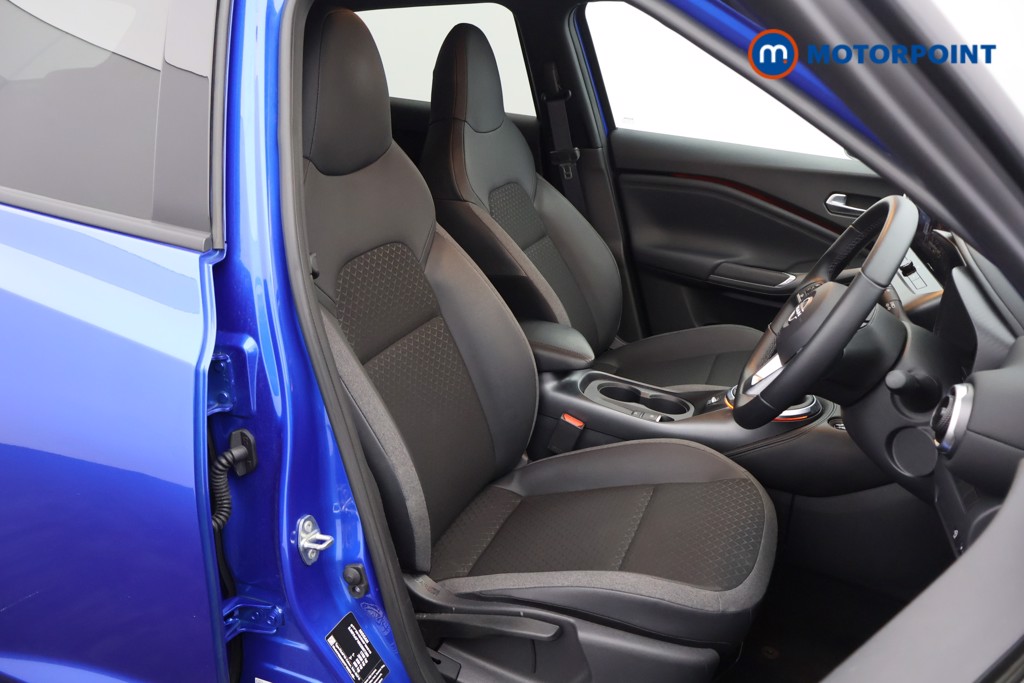 Nissan Juke N-Connecta Manual Petrol SUV - Stock Number (1561795) - 9th supplementary image
