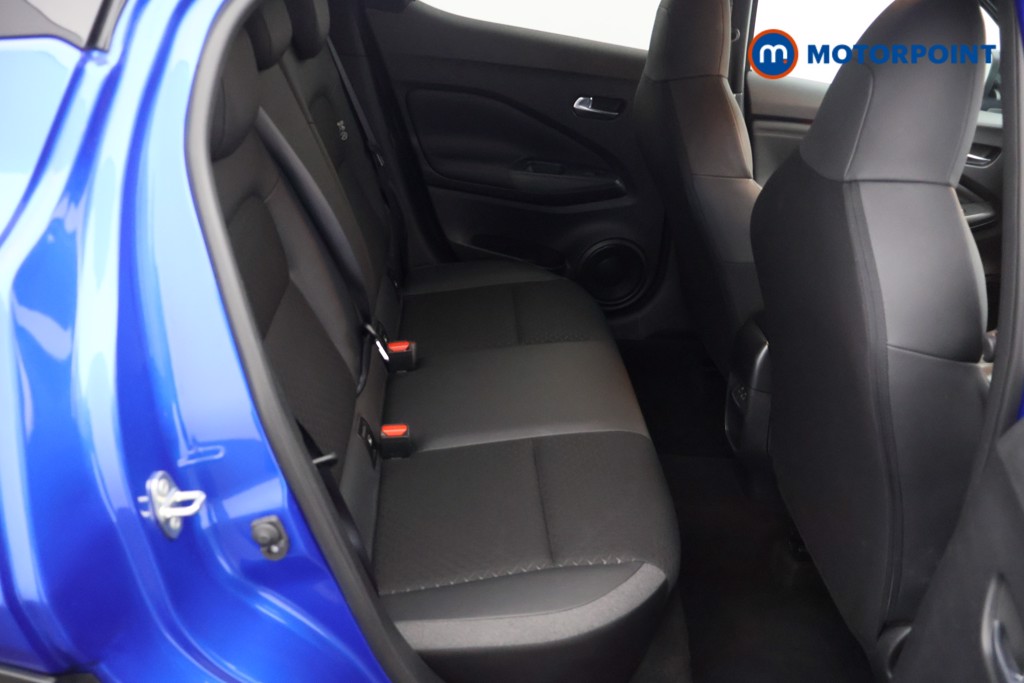 Nissan Juke N-Connecta Manual Petrol SUV - Stock Number (1561795) - 11th supplementary image
