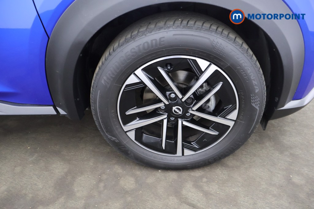 Nissan Juke N-Connecta Manual Petrol SUV - Stock Number (1561795) - 17th supplementary image