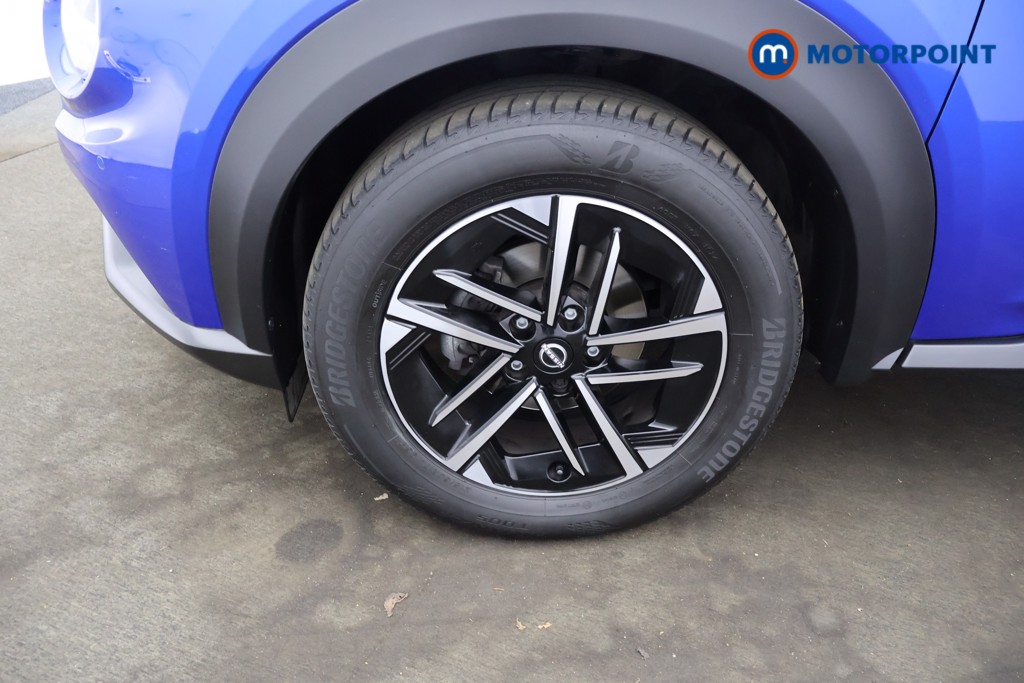 Nissan Juke N-Connecta Manual Petrol SUV - Stock Number (1561795) - 18th supplementary image