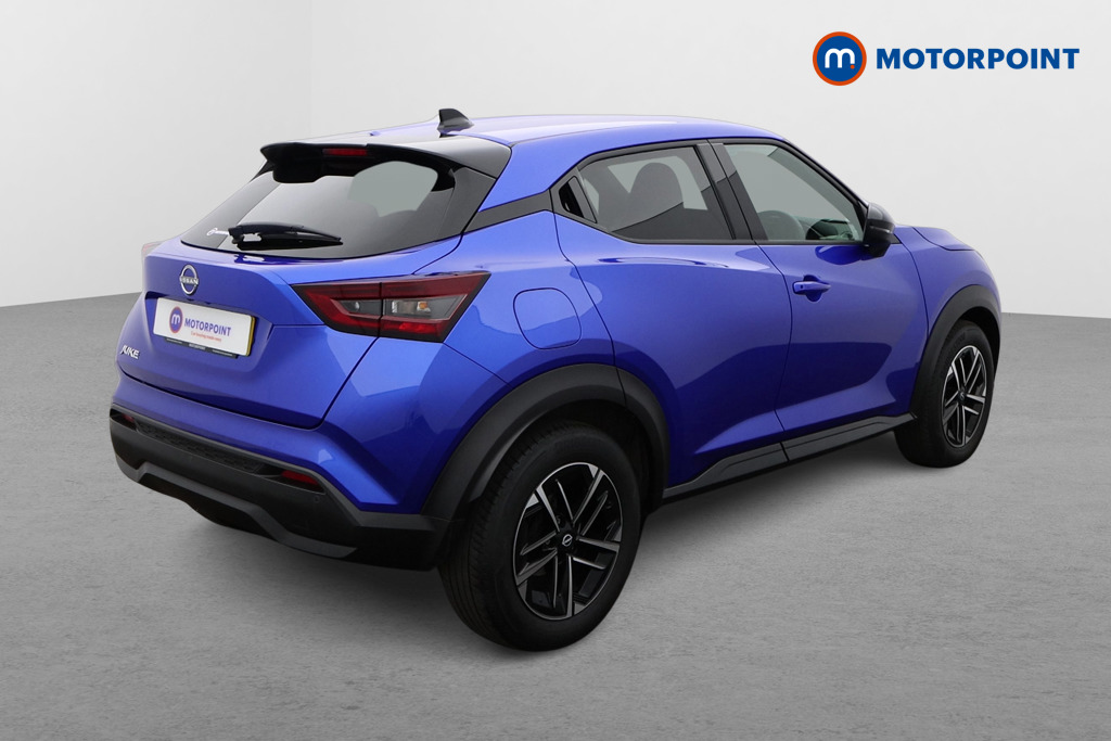 Nissan Juke N-Connecta Manual Petrol SUV - Stock Number (1561795) - Drivers side rear corner