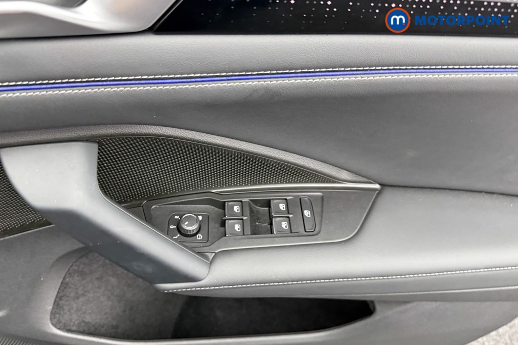 Volkswagen Tiguan R-Line Automatic Diesel SUV - Stock Number (1561927) - 15th supplementary image