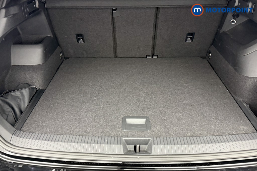 Volkswagen Tiguan R-Line Automatic Diesel SUV - Stock Number (1561927) - 21st supplementary image
