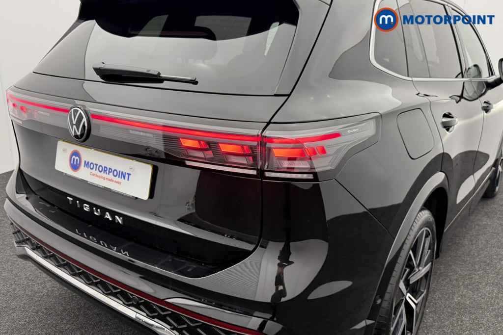 Volkswagen Tiguan R-Line Automatic Diesel SUV - Stock Number (1561927) - 26th supplementary image