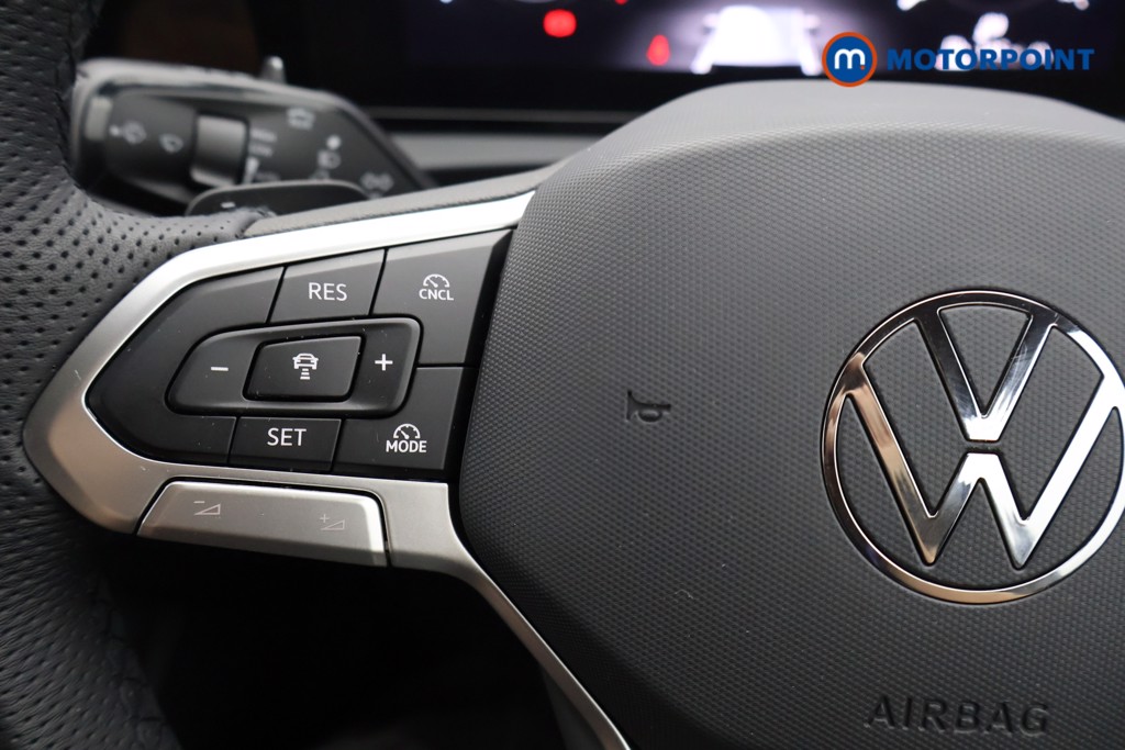 Volkswagen Tiguan R-Line Automatic Diesel SUV - Stock Number (1561936) - 2nd supplementary image