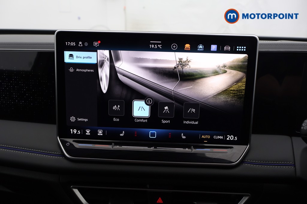 Volkswagen Tiguan R-Line Automatic Diesel SUV - Stock Number (1561936) - 5th supplementary image