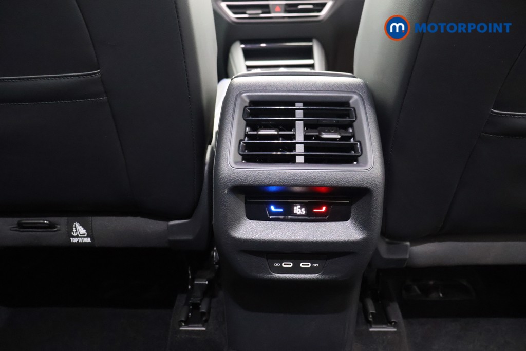 Volkswagen Tiguan R-Line Automatic Diesel SUV - Stock Number (1561936) - 11th supplementary image