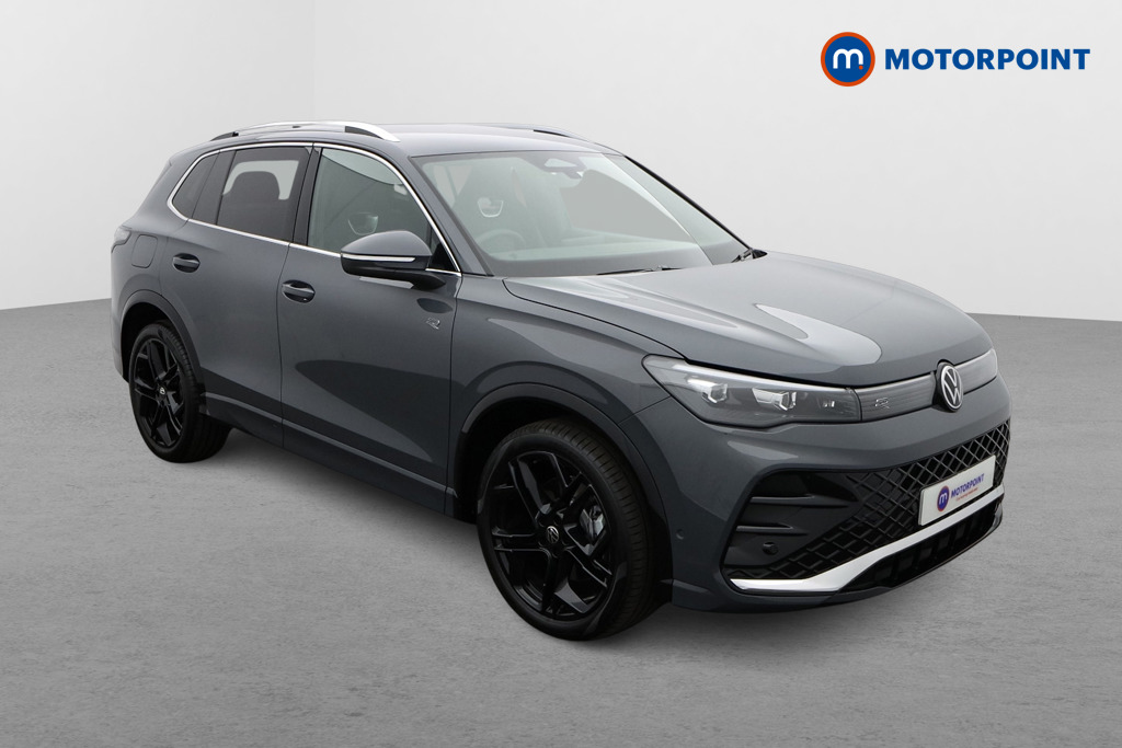 Volkswagen Tiguan R-Line Automatic Diesel SUV - Stock Number (1561936) - Drivers side front corner