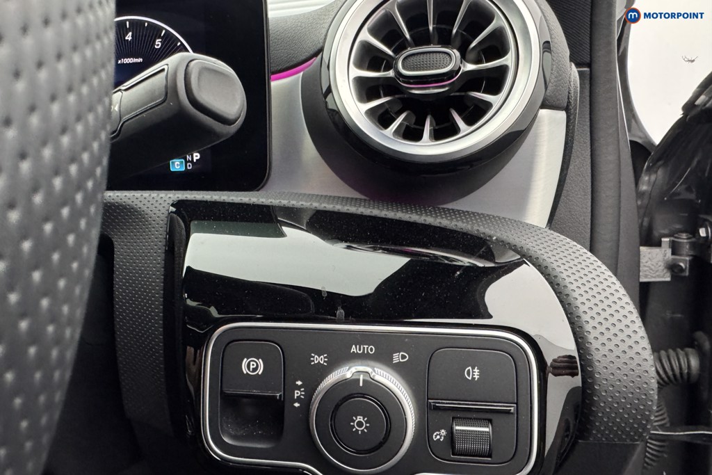 Mercedes-Benz A Class Amg Line Automatic Petrol Hatchback - Stock Number (1561986) - 19th supplementary image
