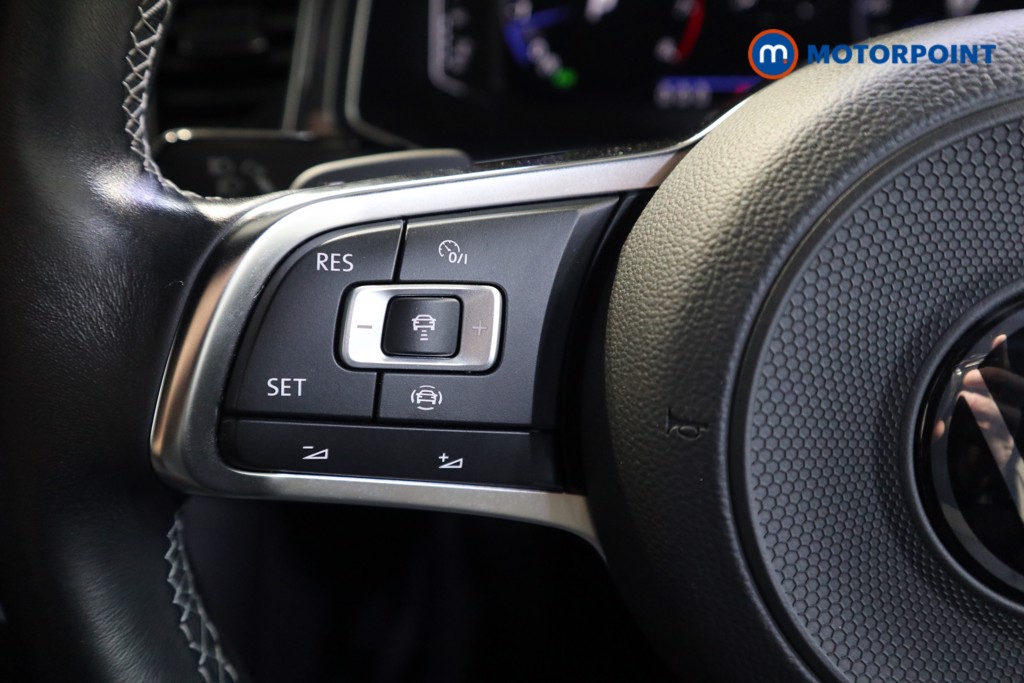 Volkswagen T-Roc R-Line Automatic Petrol SUV - Stock Number (1562765) - 3rd supplementary image