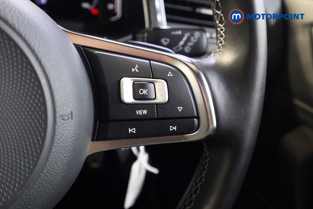 Volkswagen T-Roc R-Line Automatic Petrol SUV - Stock Number (1562765) - 4th supplementary image
