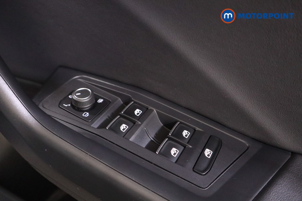 Volkswagen T-Roc R-Line Automatic Petrol SUV - Stock Number (1562765) - 12th supplementary image