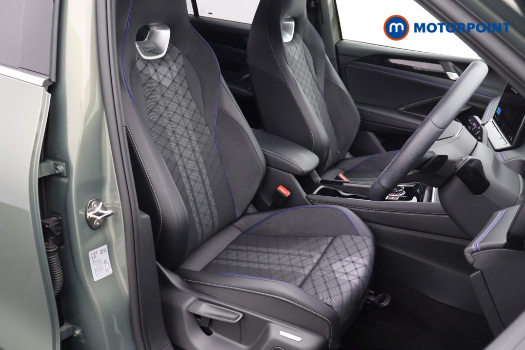 Volkswagen Tiguan R-Line Automatic Diesel SUV - Stock Number (1562797) - 8th supplementary image