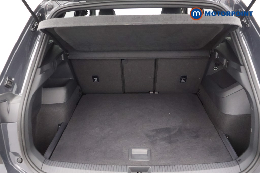 Volkswagen Tiguan R-Line Automatic Petrol SUV - Stock Number (1562801) - 12th supplementary image