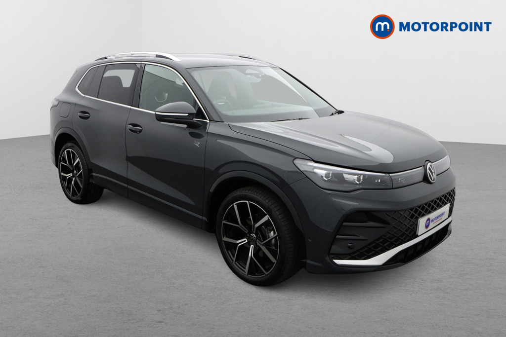 Volkswagen Tiguan R-Line Automatic Petrol SUV - Stock Number (1562801) - Drivers side front corner