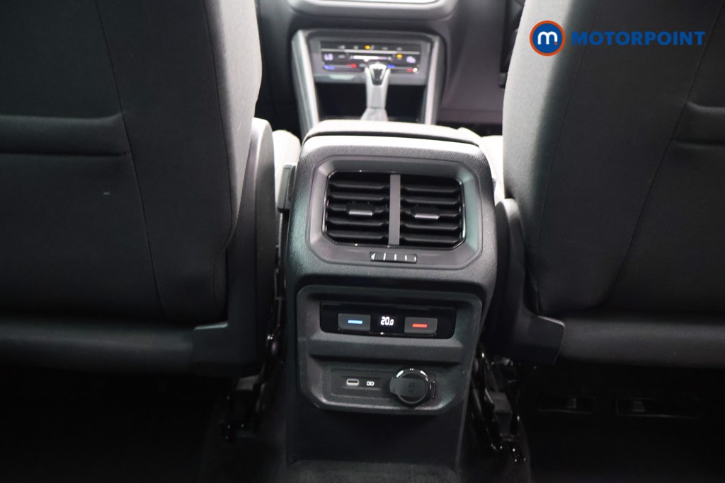 Volkswagen Tiguan Life Automatic Petrol SUV - Stock Number (1563201) - 12th supplementary image