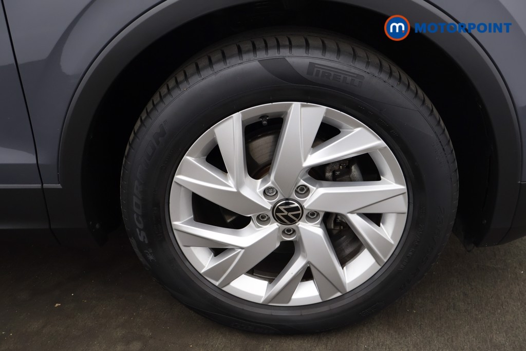 Volkswagen Tiguan Life Automatic Petrol SUV - Stock Number (1563201) - 18th supplementary image