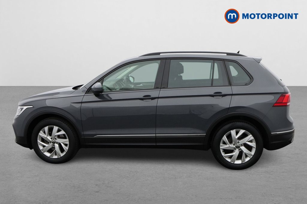 Volkswagen Tiguan Life Automatic Petrol SUV - Stock Number (1563201) - Passenger side