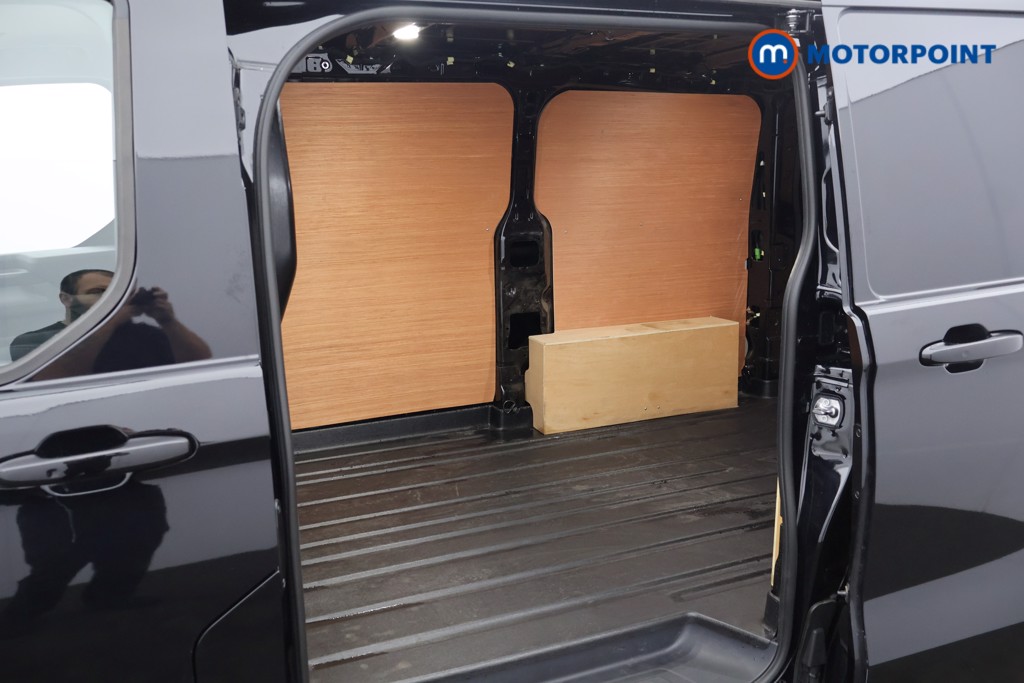Ford Transit Custom Limited Manual Diesel Panel Van - Stock Number (1563793) - 10th supplementary image