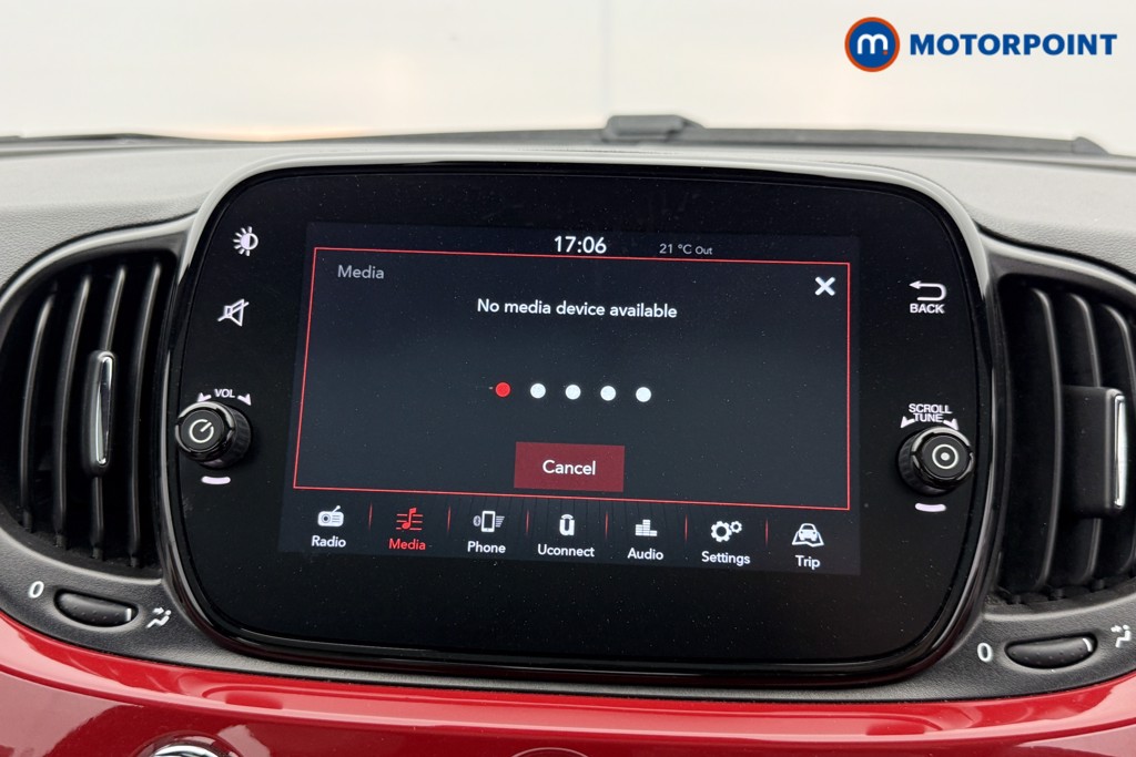 Fiat 500 Dolcevita Manual Petrol-Electric Hybrid Hatchback - Stock Number (1563818) - 6th supplementary image