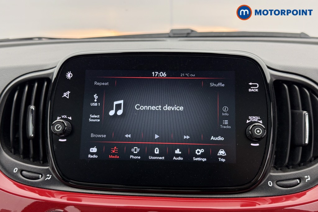 Fiat 500 Dolcevita Manual Petrol-Electric Hybrid Hatchback - Stock Number (1563818) - 7th supplementary image