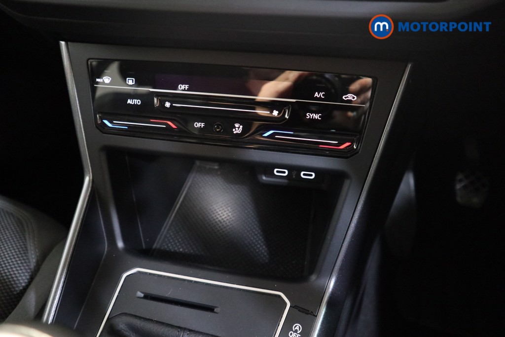 Volkswagen Polo Style Manual Petrol Hatchback - Stock Number (1564039) - 7th supplementary image