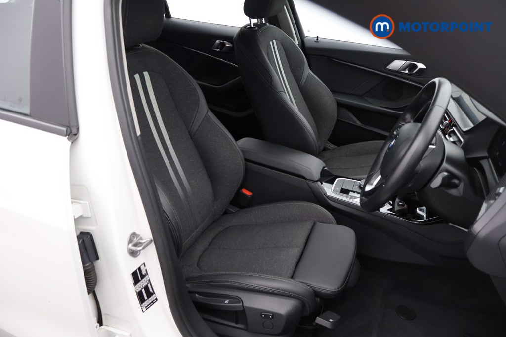 BMW 1 Series Sport Automatic Petrol Hatchback - Stock Number (1564255) - 9th supplementary image