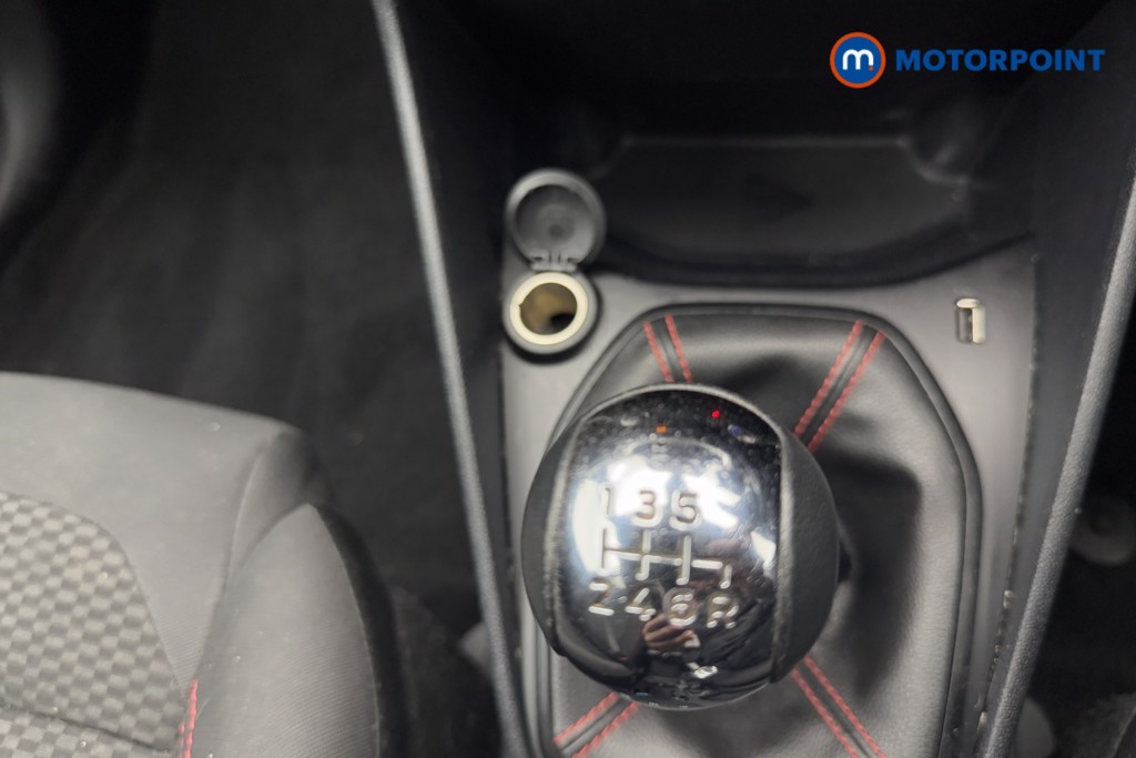 Ford Fiesta St-Line Edition Manual Petrol-Electric Hybrid Hatchback - Stock Number (1564284) - 11th supplementary image