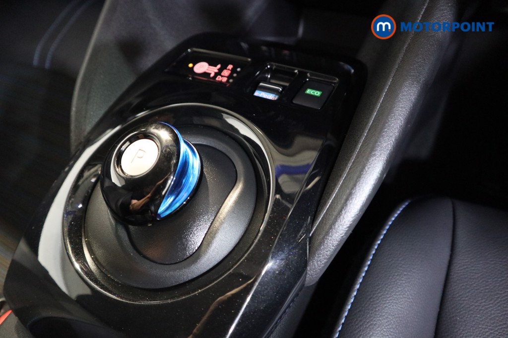Nissan Leaf N-Connecta Automatic Electric Hatchback - Stock Number (1564709) - 8th supplementary image
