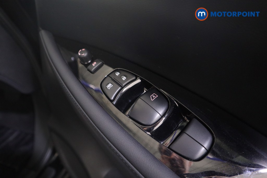 Nissan Leaf N-Connecta Automatic Electric Hatchback - Stock Number (1564709) - 10th supplementary image