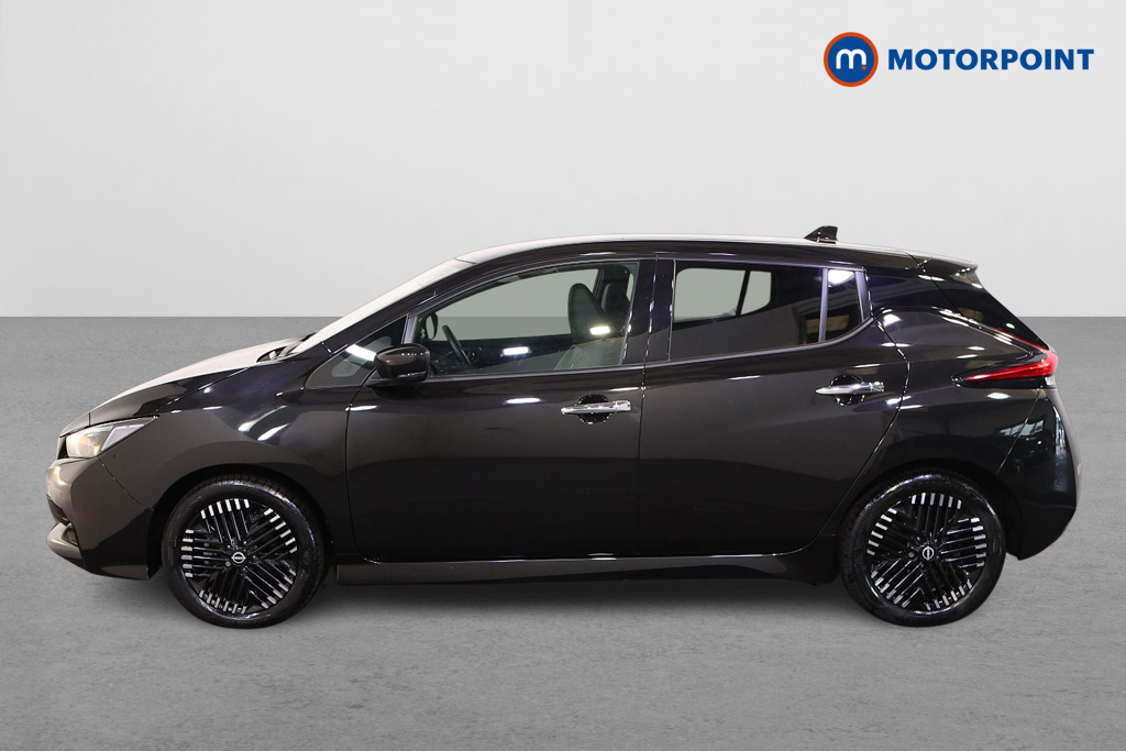 Nissan Leaf N-Connecta Automatic Electric Hatchback - Stock Number (1564709) - Passenger side